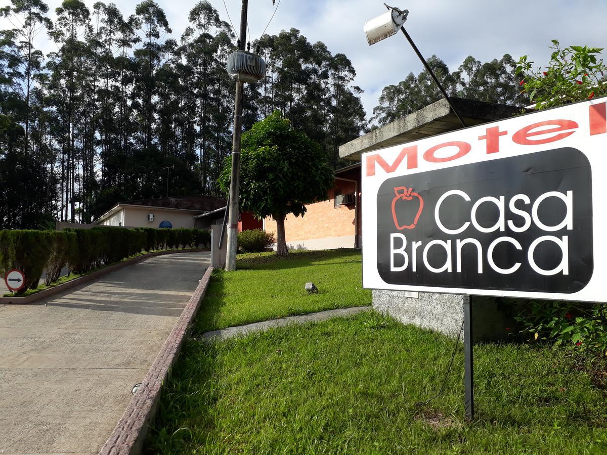 Motel Casa Branca Блуменау Экстерьер фото
